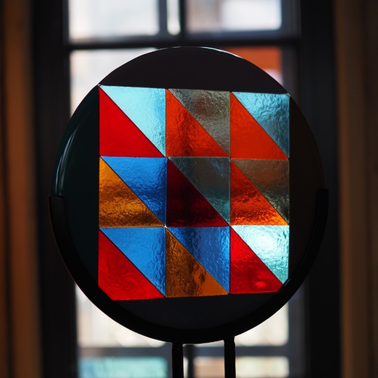 Szklana rzeźba "Geometria światła" nr 1